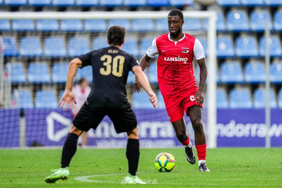 赛事中展示 赛事中展示