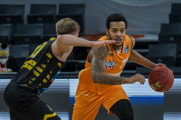 供了一场视 供了一场视