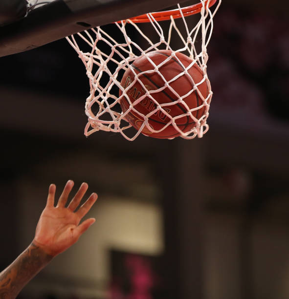 舞台上的竞 舞台上的竞